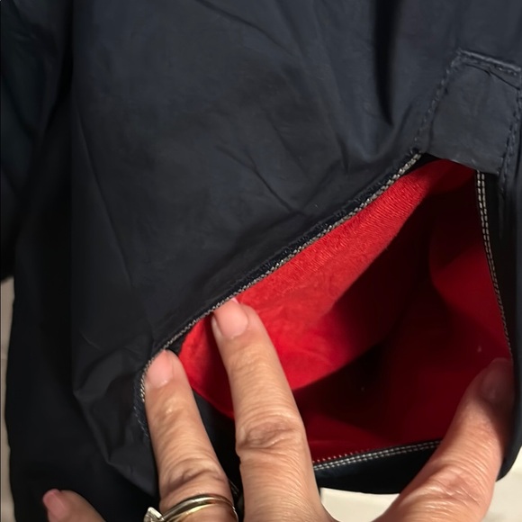 L.L. Bean Men's Black and Red Jacket - Picture 4 of 6